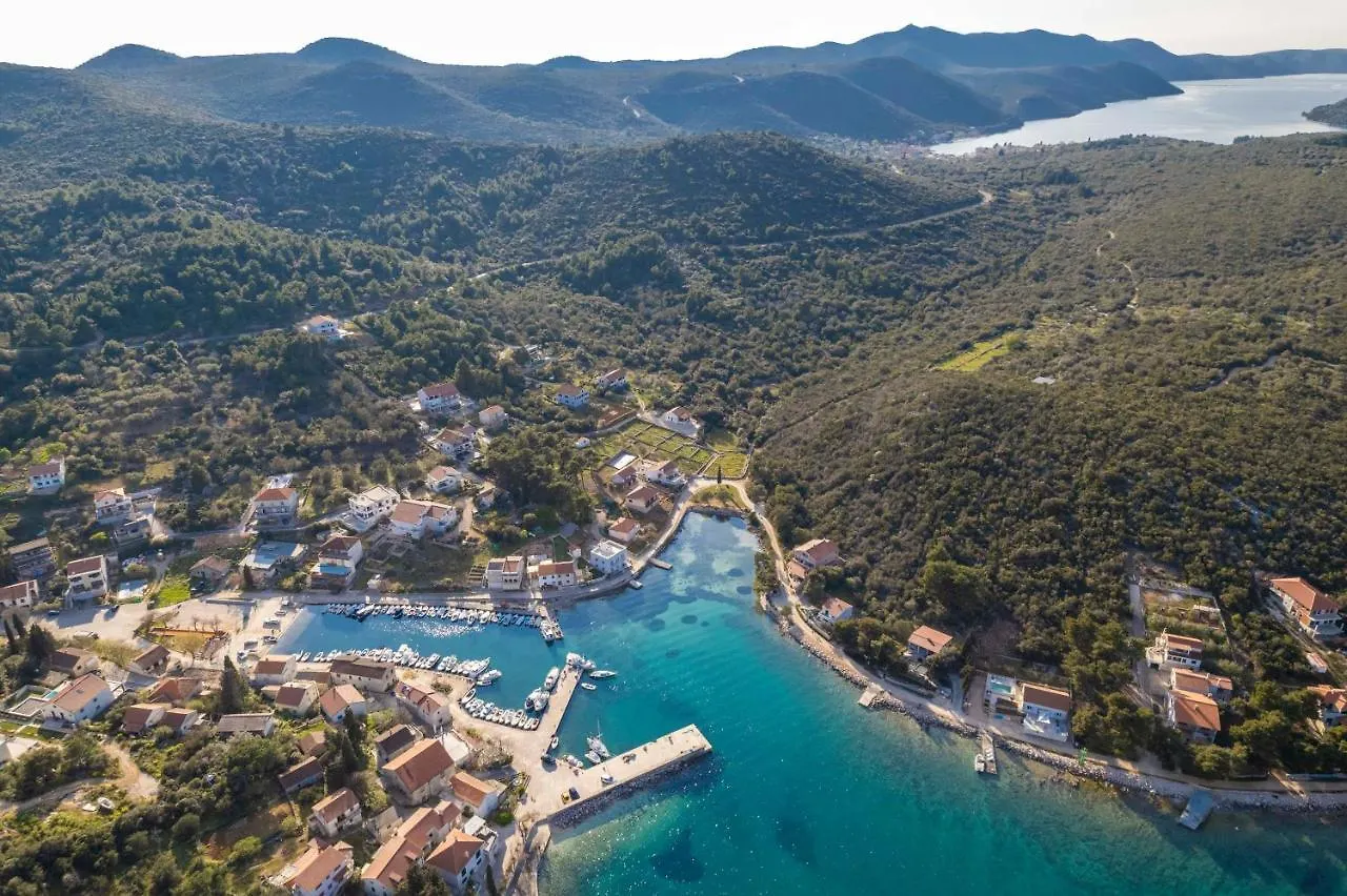 Villa Holiday Home With Swimming Pool - Dugi Otok, Žman