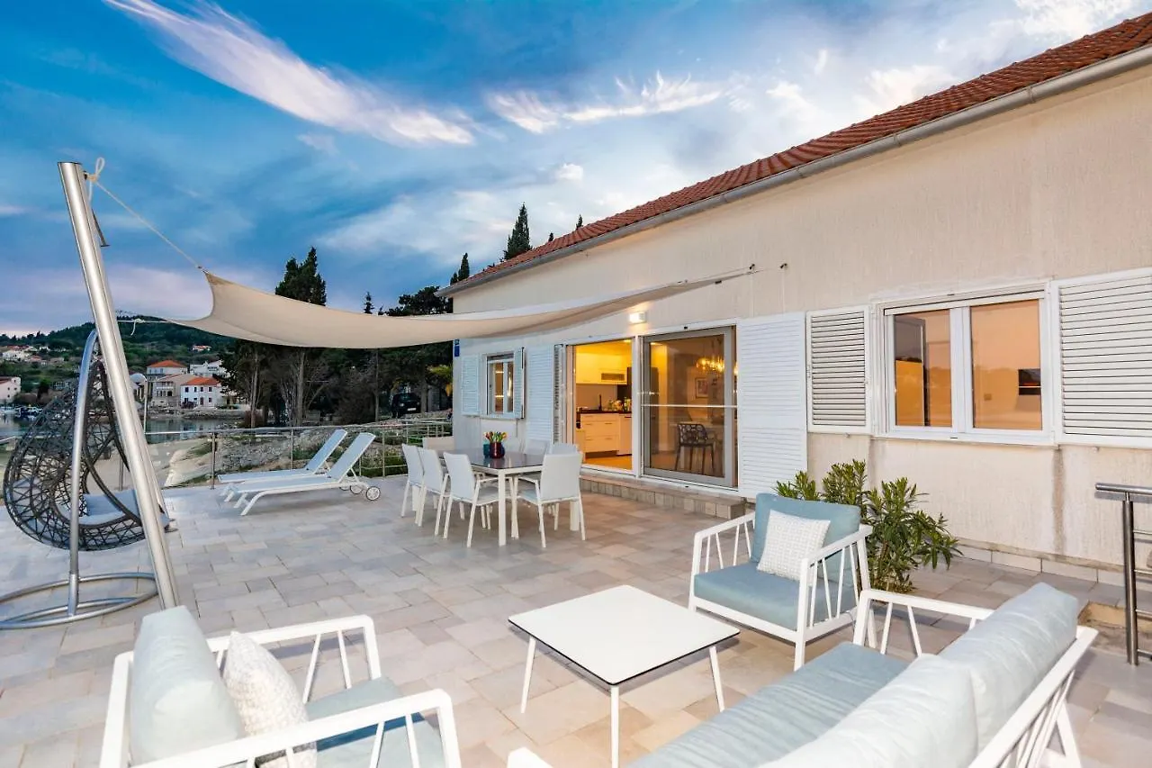 Vila Holiday Home With Swimming Pool - Dugi Otok, Žman Chorvatsko