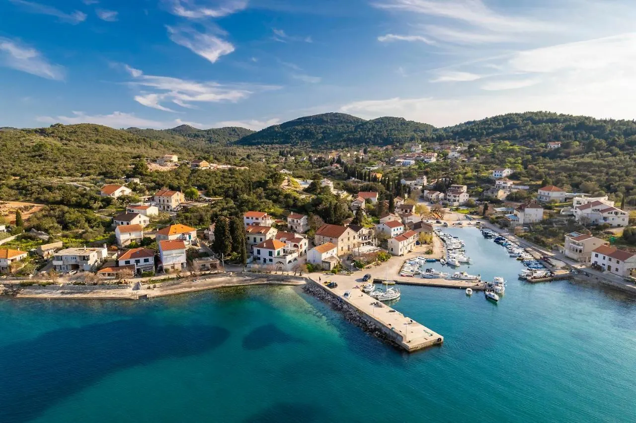 Holiday Home With Swimming Pool - Dugi Otok, Žman