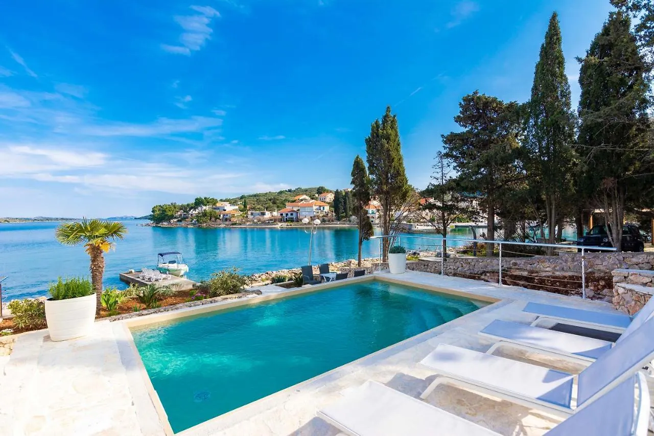 Holiday Home With Swimming Pool - Dugi Otok, Zman location