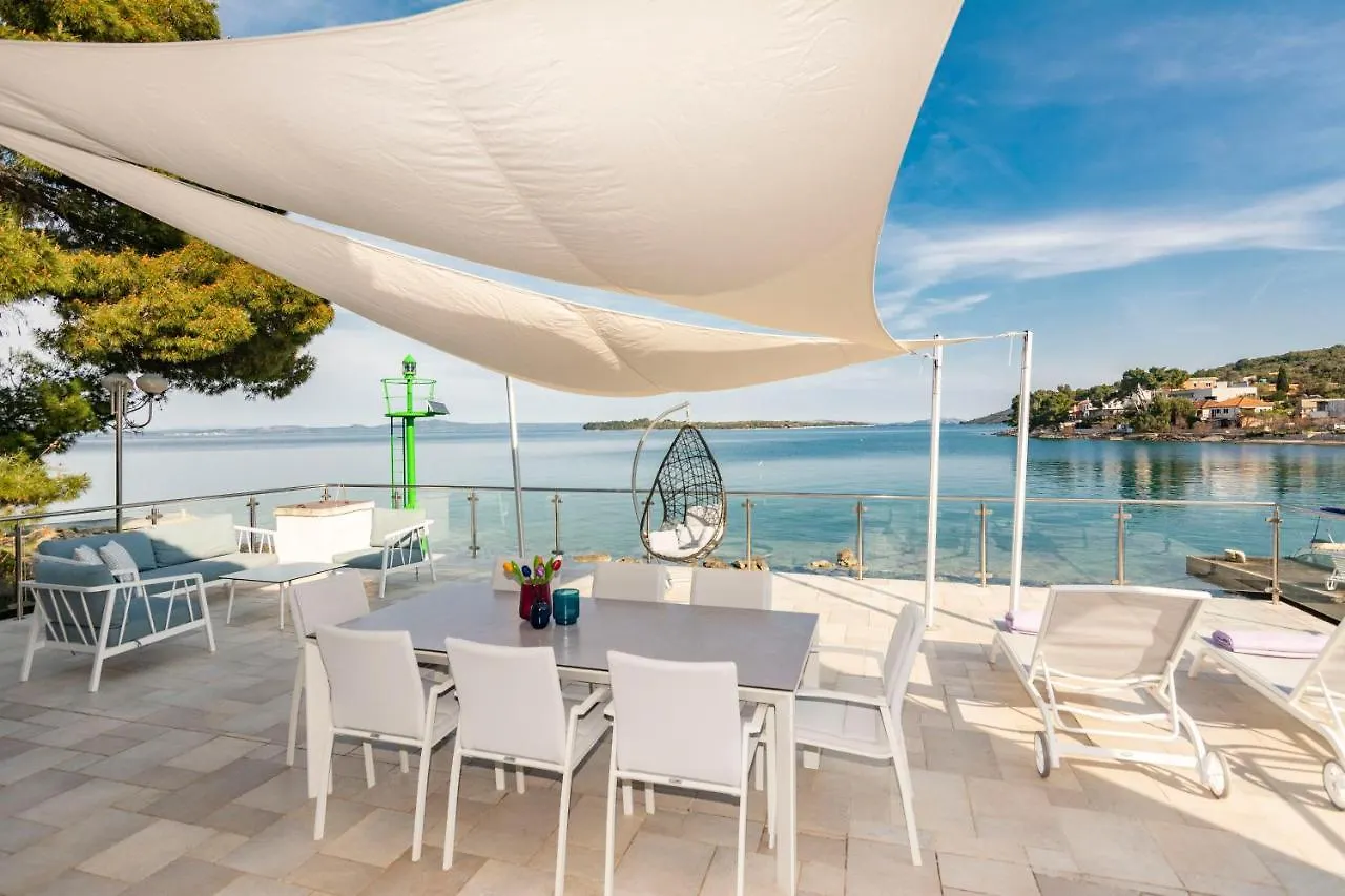 Holiday Home With Swimming Pool - Dugi Otok, Žman